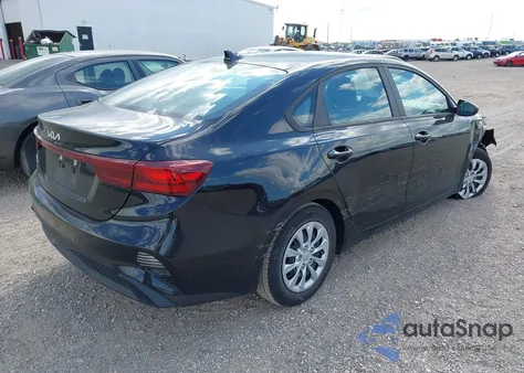 2023 Kia Forte Lx z USA, uszkodzony, nr VIN 3KPF24ADXPE562017